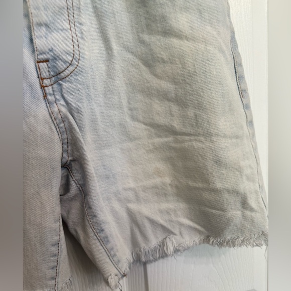 Brandy Melville Womens Jean Shorts Cut Off Distressed Size 40 US 26 Button Fly - Picture 2 of 6